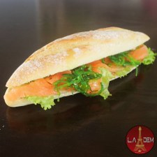 Smoked salmon baguette