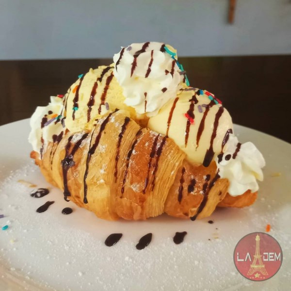 Croissant Vanilla ice cream