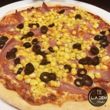 Pizza Ham and corn